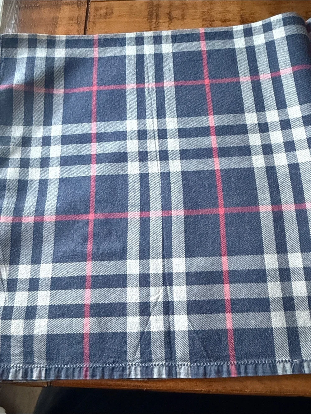 Burberry plaid pocket